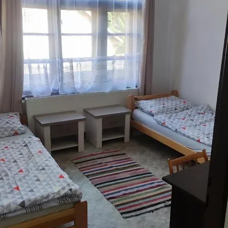 Narodak ,ubytovani Inn *