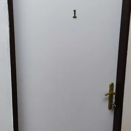 Narodak ,ubytovani *